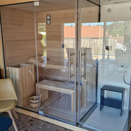 La Lanterne Location Pmr Vosges Avec Spa, Jacuzzi, Vue Montagne, 6 Pers *